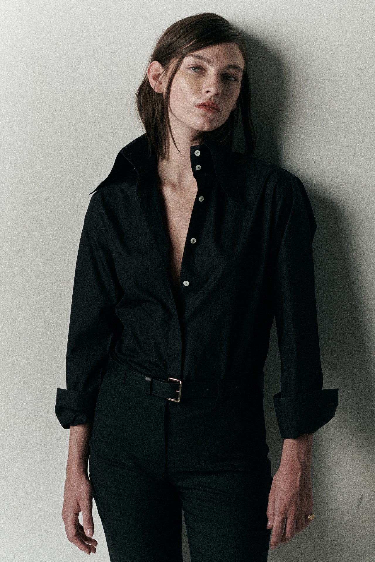 COLLAR SHIRT IN BLACK COLLAR SHIRT IN BLACK