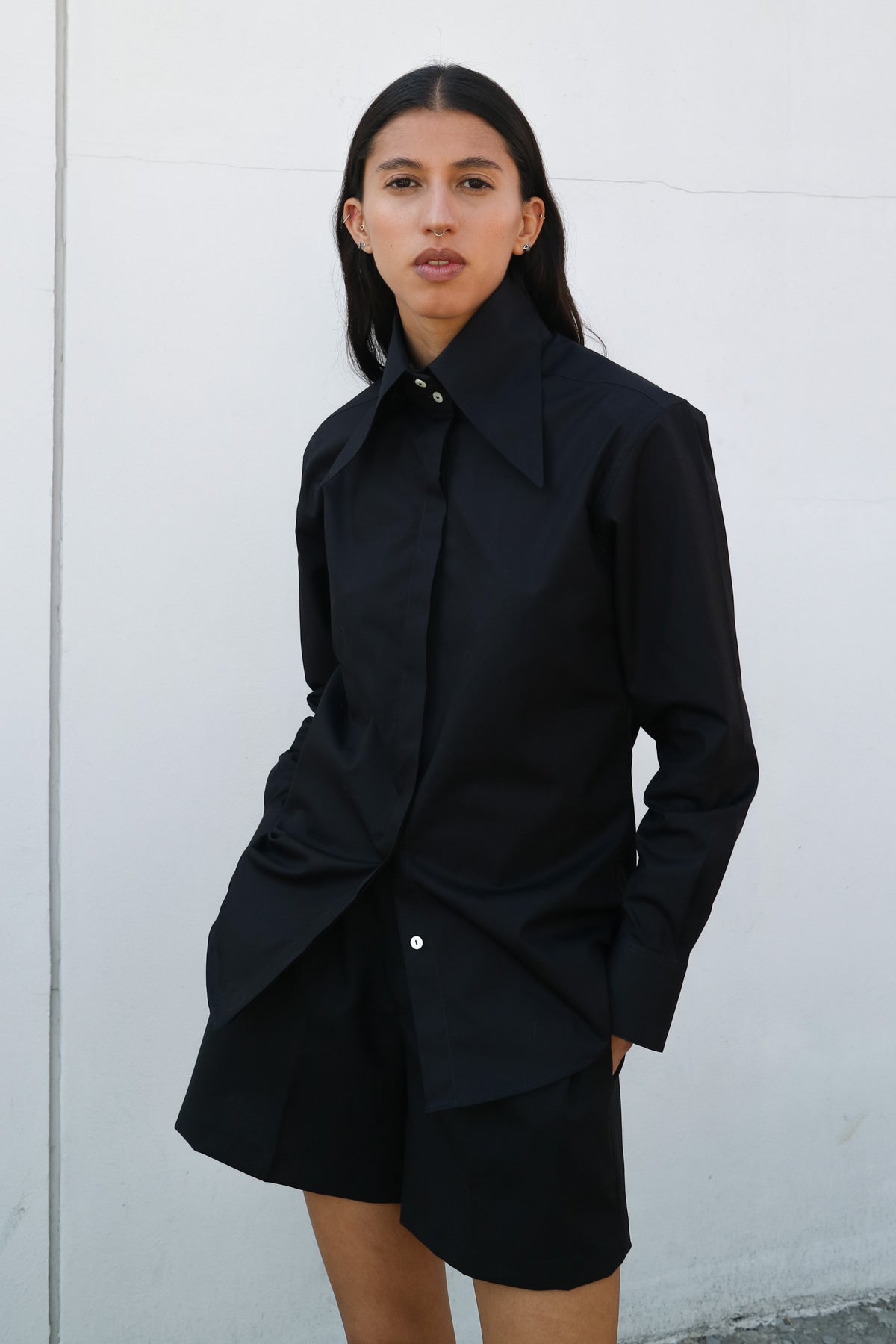 COLLAR SHIRT IN BLACK - IBIEFFE ITALIAN COTTON Chava Studio COLLAR SHIRT IN BLACK - IBIEFFE ITALIAN COTTON Chava Studio